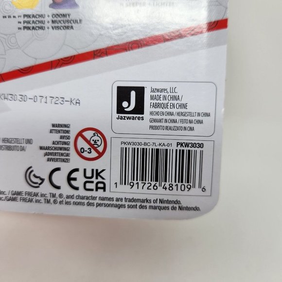 Pokemon Battle Feature Pack Pikachu w/ Santa Hat and Swinub Figures - Picture 5 of 9